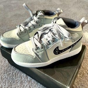 Kids Nike/Dior Jordans